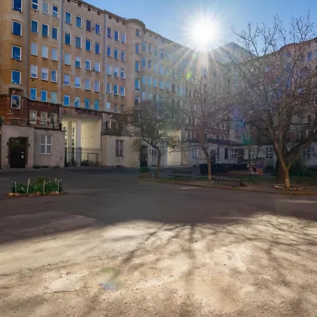 Scandi Sun Chmielna 73c Warsaw